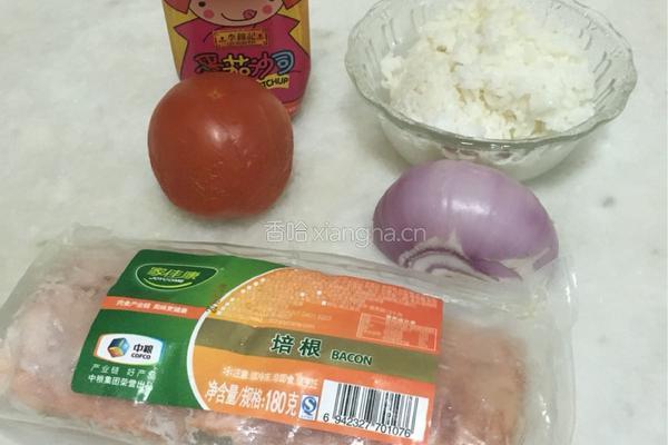 茄汁炒饭的做法图解1