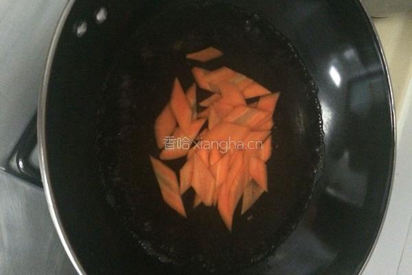 胡萝卜木耳炒鸡蛋的做法图解7