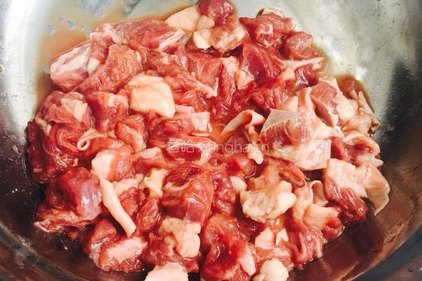 洋葱牛肉粒的做法图解5