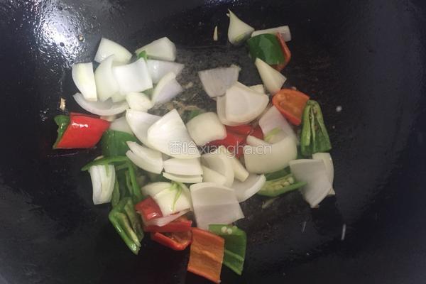 洋葱牛肉粒的做法图解10