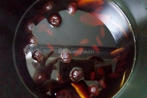 红糖姜枣茶的做法图解4