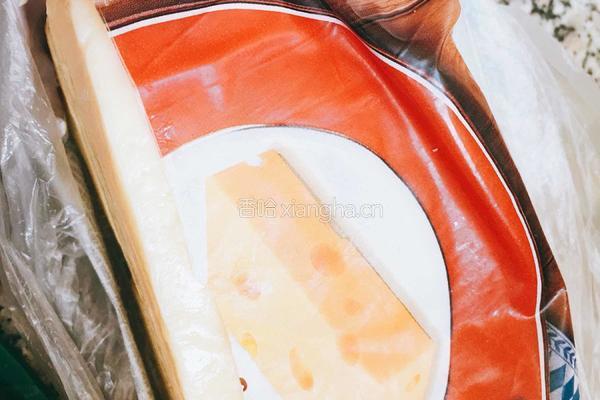 辣白菜芝士炒饭的做法图解1