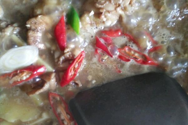 土豆炖鸡腿的做法图解6