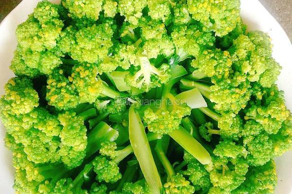 凉拌西兰花的做法图解5