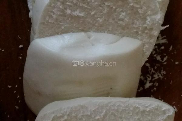 鸡蛋炸馒头的做法图解1