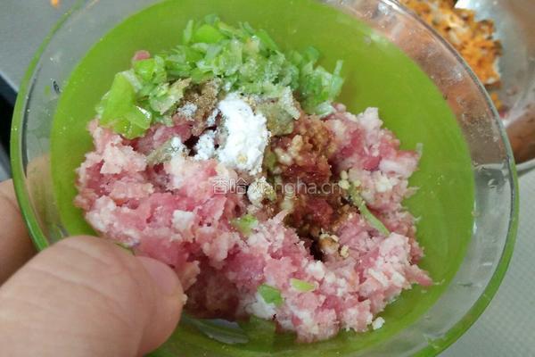 香菇肉馅水饺的做法图解6