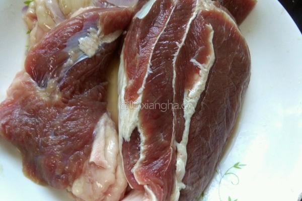 卤牛腱子肉的做法图解1