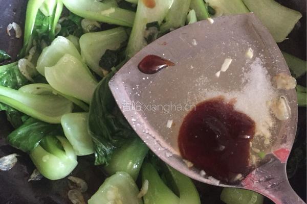 油菜炒虾皮的做法图解8
