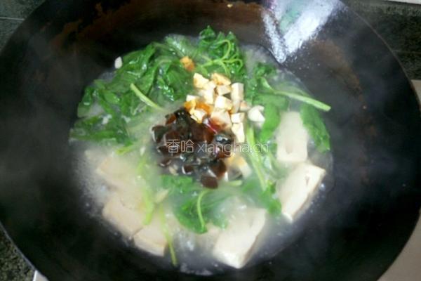 白苋菜豆腐滚双蛋的做法图解5