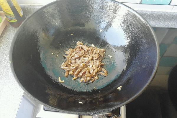 青椒肉丝炒饭的做法图解6