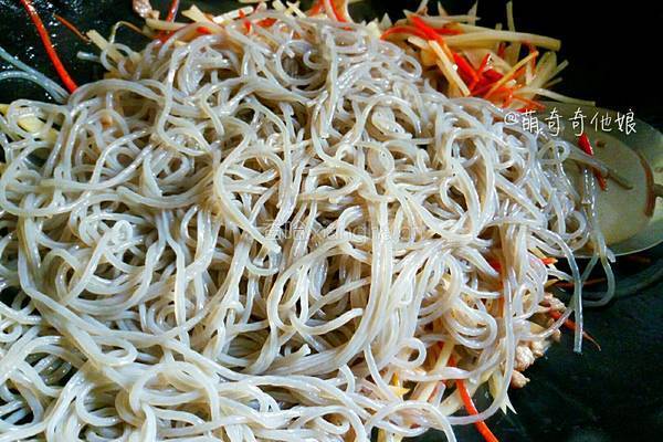 土豆丝炒粉条的做法图解8