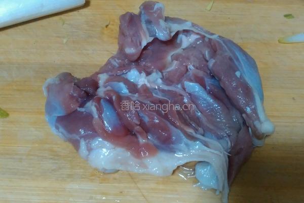 鸭肉粥的做法图解1