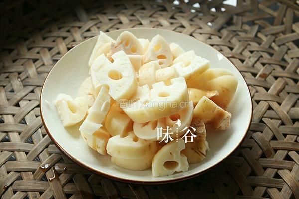 红腰豆莲藕猪骨汤的做法图解3