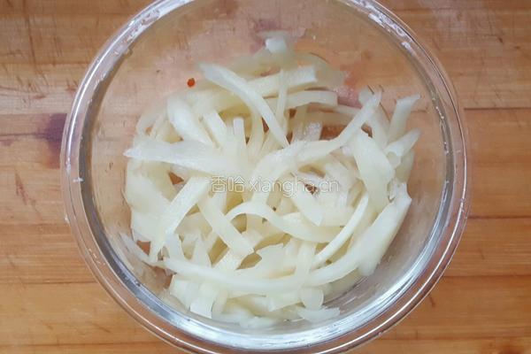 鲜姜炒肉丝的做法图解2