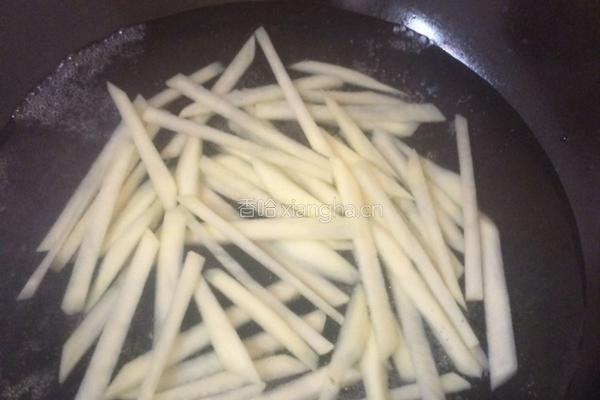 炸土豆条的做法图解3