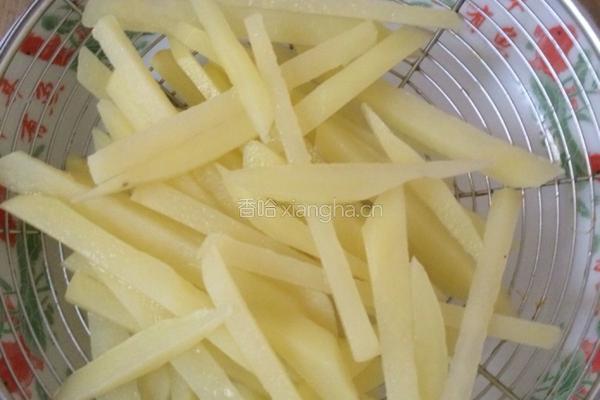 炸土豆条的做法图解5