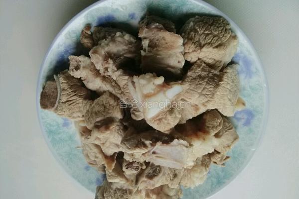 竹笋炖排骨的做法图解4
