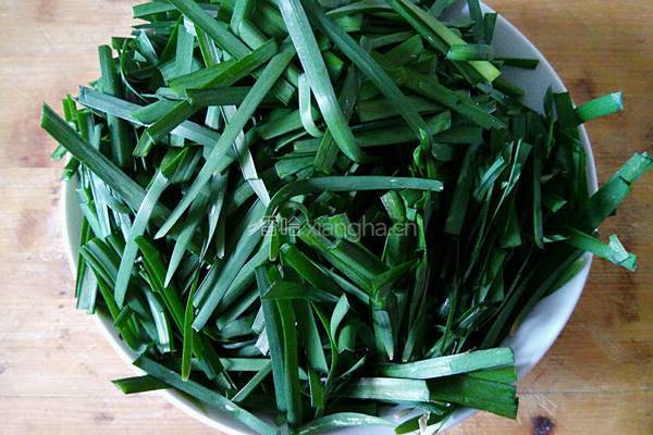 干豆腐炒韭菜的做法图解2