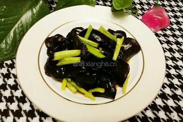 凉拌青椒木耳的做法图解7