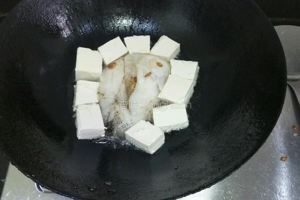 鳕鱼炖豆腐的做法图解6