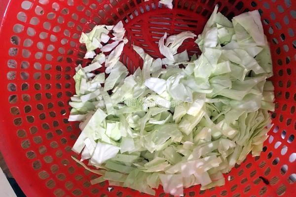 包菜饭的做法图解2