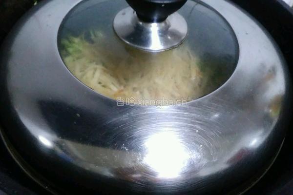 家常素炒饼丝的做法图解8