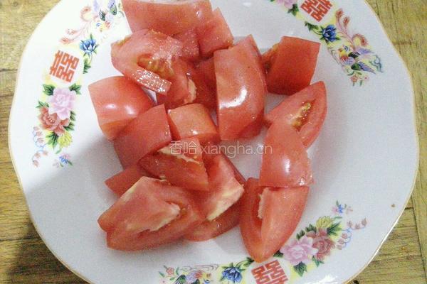 西红柿烧土豆的做法图解1