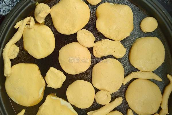 南瓜饼(难看了点)的做法图解6