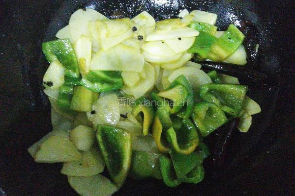 孜盐土豆片的做法图解10