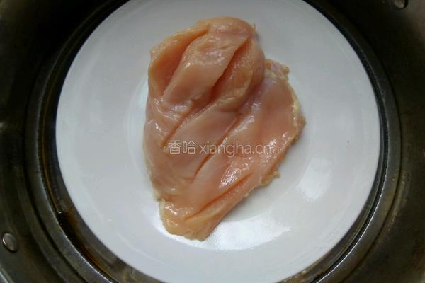 清蒸鸡胸脯肉的做法图解3
