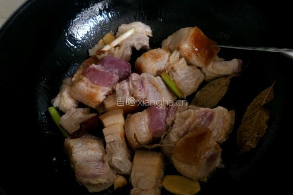红烧肉闷土豆的做法图解6
