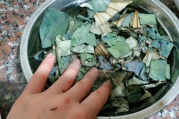 荷叶粗粮粥的做法图解1