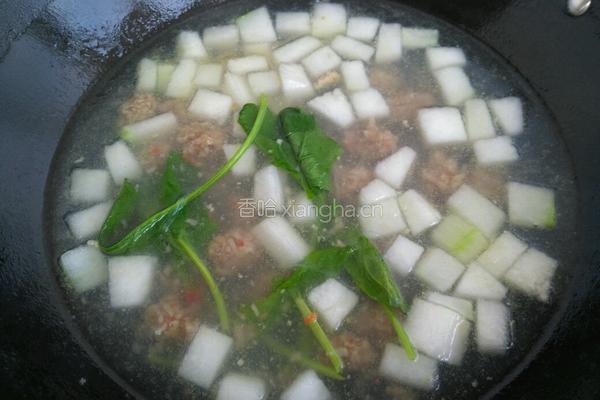 冬瓜粉丝丸子汤的做法图解6