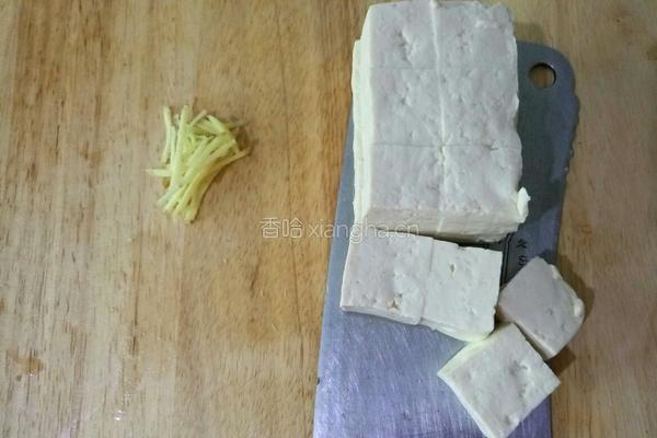 豆腐香菇汤的做法图解2