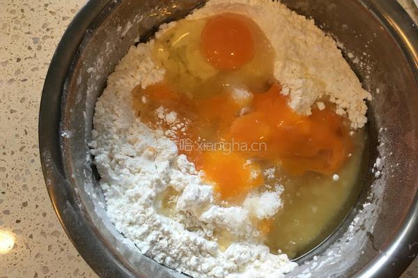 鸡蛋酥饼干的做法图解1