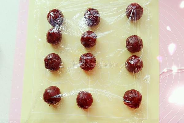 蛋黄酥的做法图解7