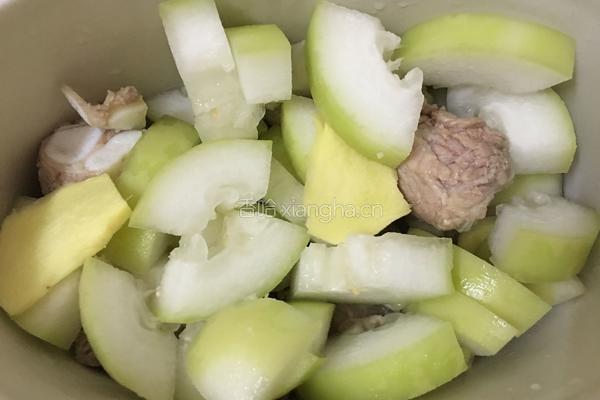 薏米排骨冬瓜汤的做法图解7