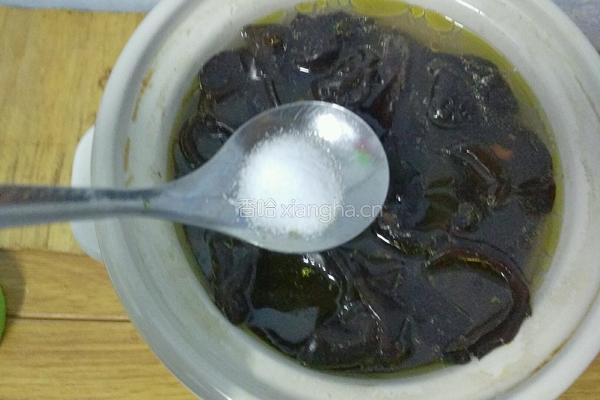 木耳炖鸡的做法图解9