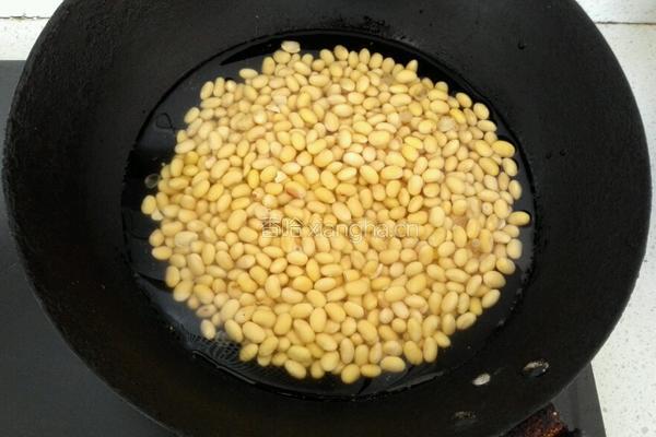 黄豆芽炒肉皮的做法图解3