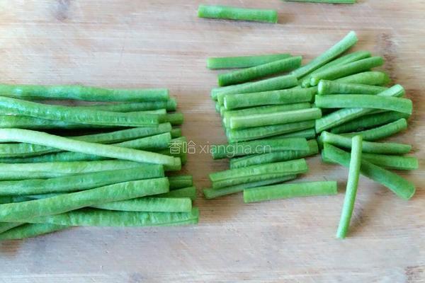红烧豇豆的做法图解1