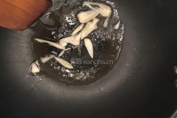 胡萝卜炒洋葱的做法图解3
