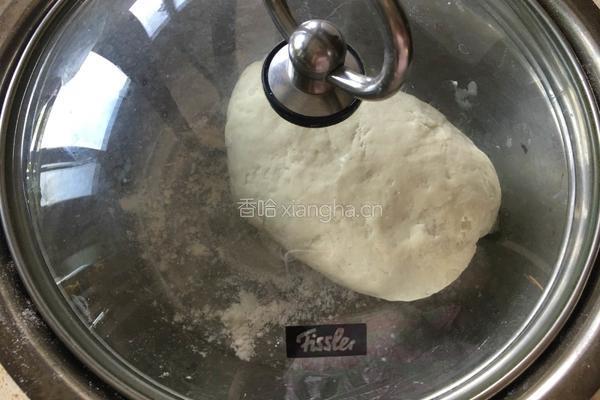 韭菜木耳水饺的做法图解2