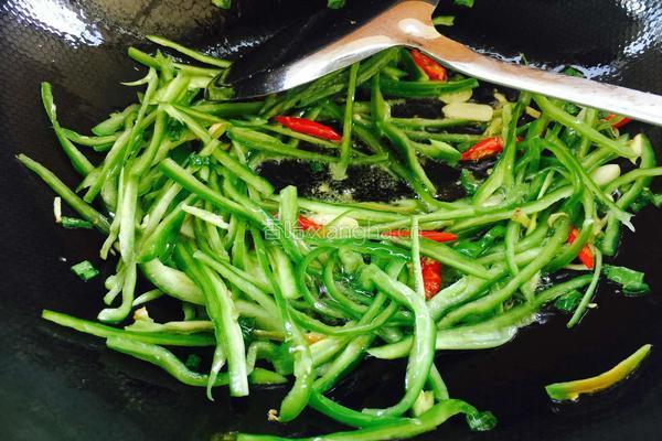 土豆丝炒青椒的做法图解4