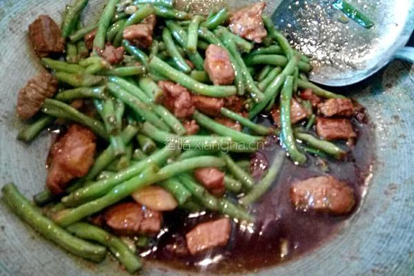 豇豆红烧肉的做法图解14