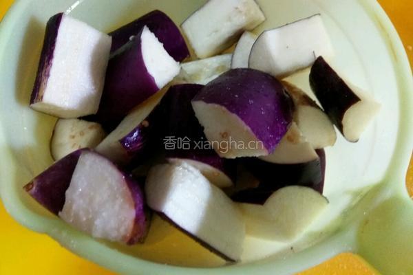 茄子炖蚬子的做法图解4