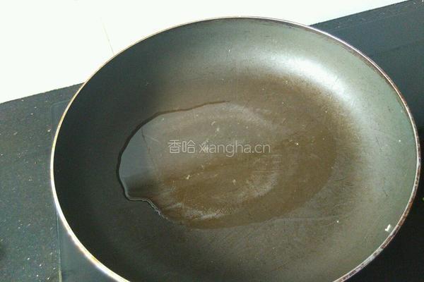 西红柿炒豆腐皮的做法图解3
