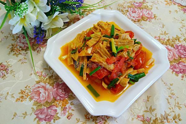 西红柿炒豆腐皮的做法图解8