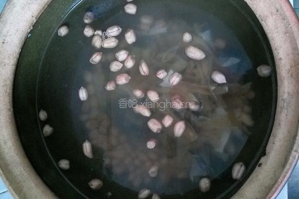 柴鱼花生粥的做法图解4