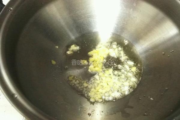 豆豉炒苦瓜的做法图解3