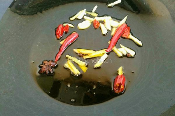土豆炒鸡块的做法图解6